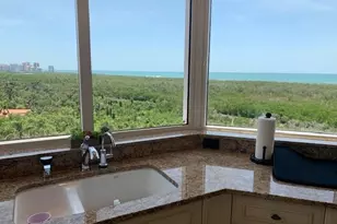 6597 Nicholas Blvd, Naples, FL 34108 - Photo 11