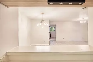 8061 S Woods Cir, Fort Myers, FL 33919 - Photo 9