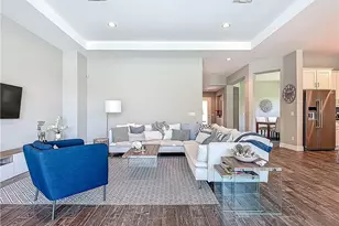 4524 Tamarind Way, Naples, FL 34119 - Photo 9