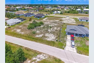 1206 NE 9th Ave, Cape Coral, FL 33909 - Photo 3