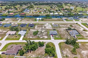 2703 NW 13th St, Cape Coral, FL 33993 - Photo 5