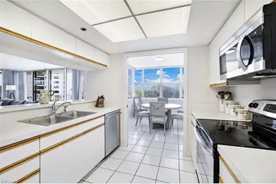 5550 Heron Point Dr #304, Naples, FL 34108 - Photo 5