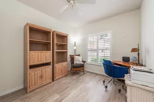 105 Tuscana Ct, Naples, FL 34119 - Photo 9