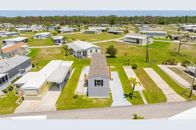 20751 Garden Dr, Estero, FL 33928 - Photo 25