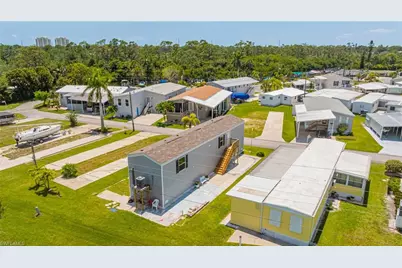 20751 Garden Dr, Estero, FL 33928 - Photo 29