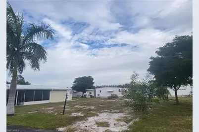 87 Middlesex Rd, Fort Myers, FL 33908 - Photo 5