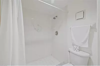 9652 Windsor Gardens Ln #105, Fort Myers, FL 33919 - Photo 13