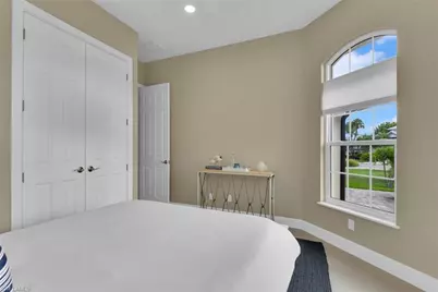 3254 Lakeview Dr, Naples, FL 34112 - Photo 15