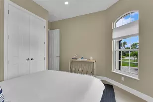 3254 Lakeview Dr, Naples, FL 34112 - Photo 15