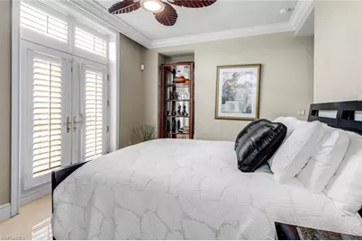 900 5th Ave S #302, Naples, FL 34102 - Photo 13