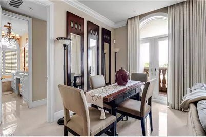 900 5th Ave S #302, Naples, FL 34102 - Photo 3