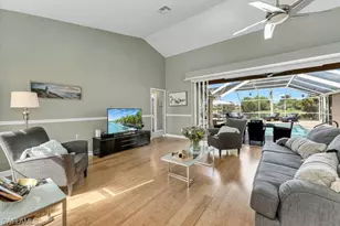 929 Marble Dr, Naples, FL 34104 - Photo 5