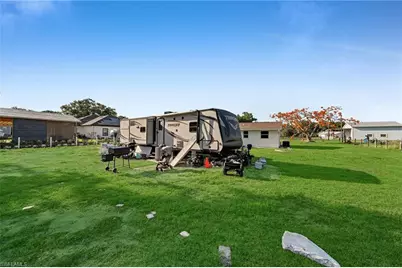 10651 Marie St, Fort Myers, FL 33905 - Photo 21