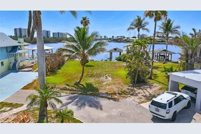 22491 Buccaneer Lagoon St, Fort Myers Beach, FL 33931 - Photo 3