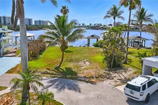 22491 Buccaneer Lagoon St, Fort Myers Beach, FL 33931 - Photo 3