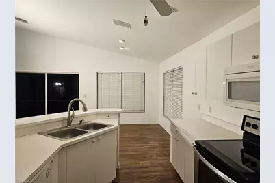 15258 Cricket Ln, Fort Myers, FL 33919 - Photo 19