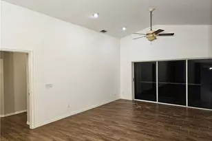 15258 Cricket Ln, Fort Myers, FL 33919 - Photo 7