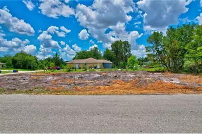 451 Rathburn St, Lehigh Acres, FL 33974 - Photo 3