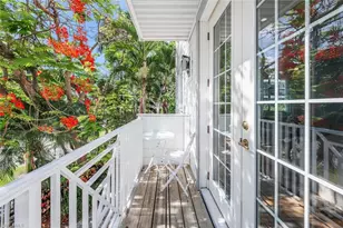 888 10th St S, Naples, FL 34102 - Photo 23