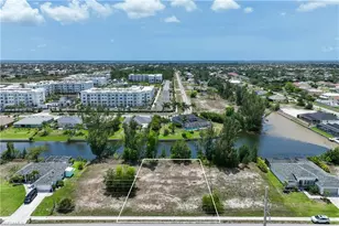 2300 SW 20th Ave, Cape Coral, FL 33991 - Photo 9