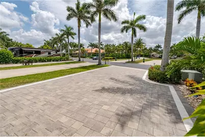 13379 Snook Cir, Naples, FL 34114 - Photo 29