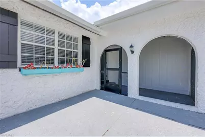 761 95th Ave N, Naples, FL 34108 - Photo 7