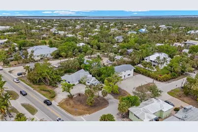 1544 Periwinkle Way, Sanibel, FL 33957 - Photo 23