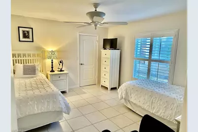 930 Marble Dr, Naples, FL 34104 - Photo 31