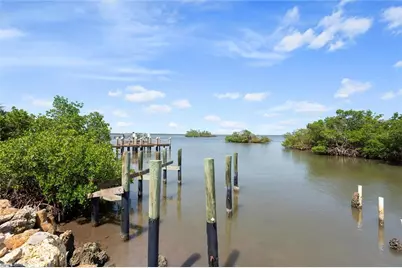 21521 Widgeon Ter, Fort Myers Beach, FL 33931 - Photo 43