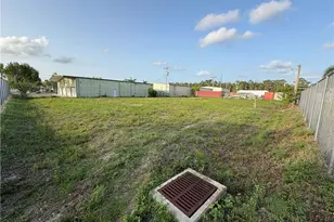 2513 NE 9th Ave, Cape Coral, FL 33909 - Photo 13