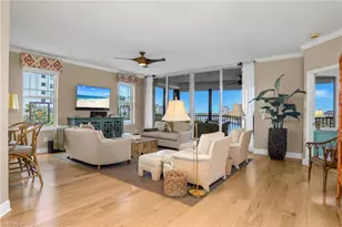 430 Cove Tower Dr, Naples, FL 34110 - Photo 7