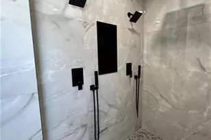 3332 SE 22nd Pl, Cape Coral, FL 33904 - Photo 13