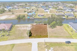 2306 NW 37th Pl, Cape Coral, FL 33993 - Photo 5