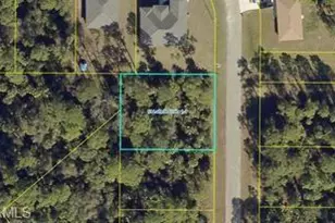 8060 Sherwood Cir, Labelle, FL 33935 - Photo 1