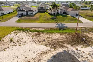 4230 NE 17th Ave, Cape Coral, FL 33909 - Photo 7