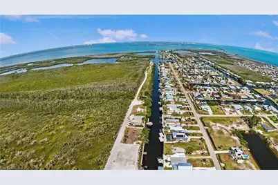 2807 Cussell Dr, Saint James City, FL 33956 - Photo 9