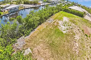 2807 Cussell Dr, Saint James City, FL 33956 - Photo 5