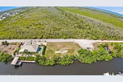 2807 Cussell Dr, Saint James City, FL 33956 - Photo 11