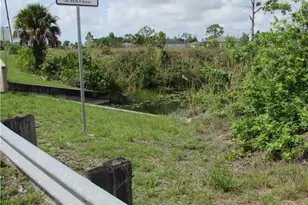 4410 Connection Ave, Cape Coral, FL 33909 - Photo 17