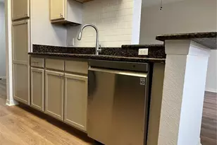 7925 Preserve Cir, Naples, FL 34119 - Photo 11