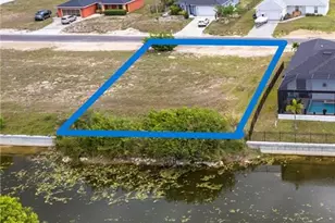 1318 NE 9th Ave, Cape Coral, FL 33909 - Photo 1