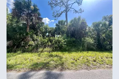 539 McDill Dr, Port Charlotte, FL 33953 - Photo 1