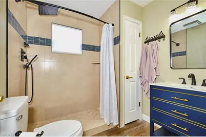 238 SE 9th Ter, Cape Coral, FL 33990 - Photo 35