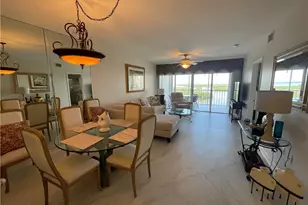 13105 Vanderbilt Dr, Naples, FL 34110 - Photo 7