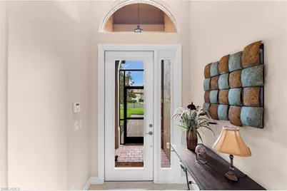 6155 Dogleg Dr, Naples, FL 34113 - Photo 5