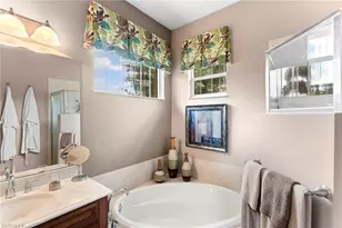 6155 Dogleg Dr, Naples, FL 34113 - Photo 15