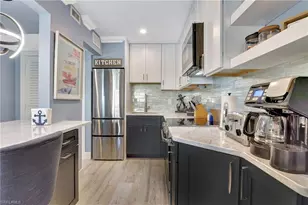 1295 Gulf Shore Blvd S, Naples, FL 34102 - Photo 3