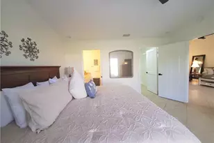 992 Marblehead Dr, Naples, FL 34104 - Photo 31