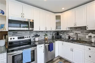 195 Peppermint Ln, Naples, FL 34112 - Photo 19