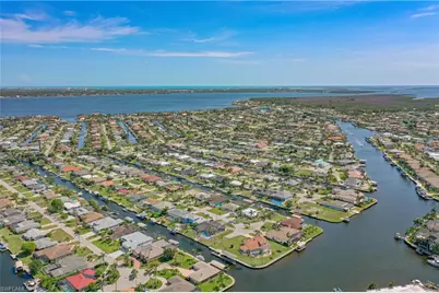 5227 Tamiami Ct, Cape Coral, FL 33904 - Photo 35